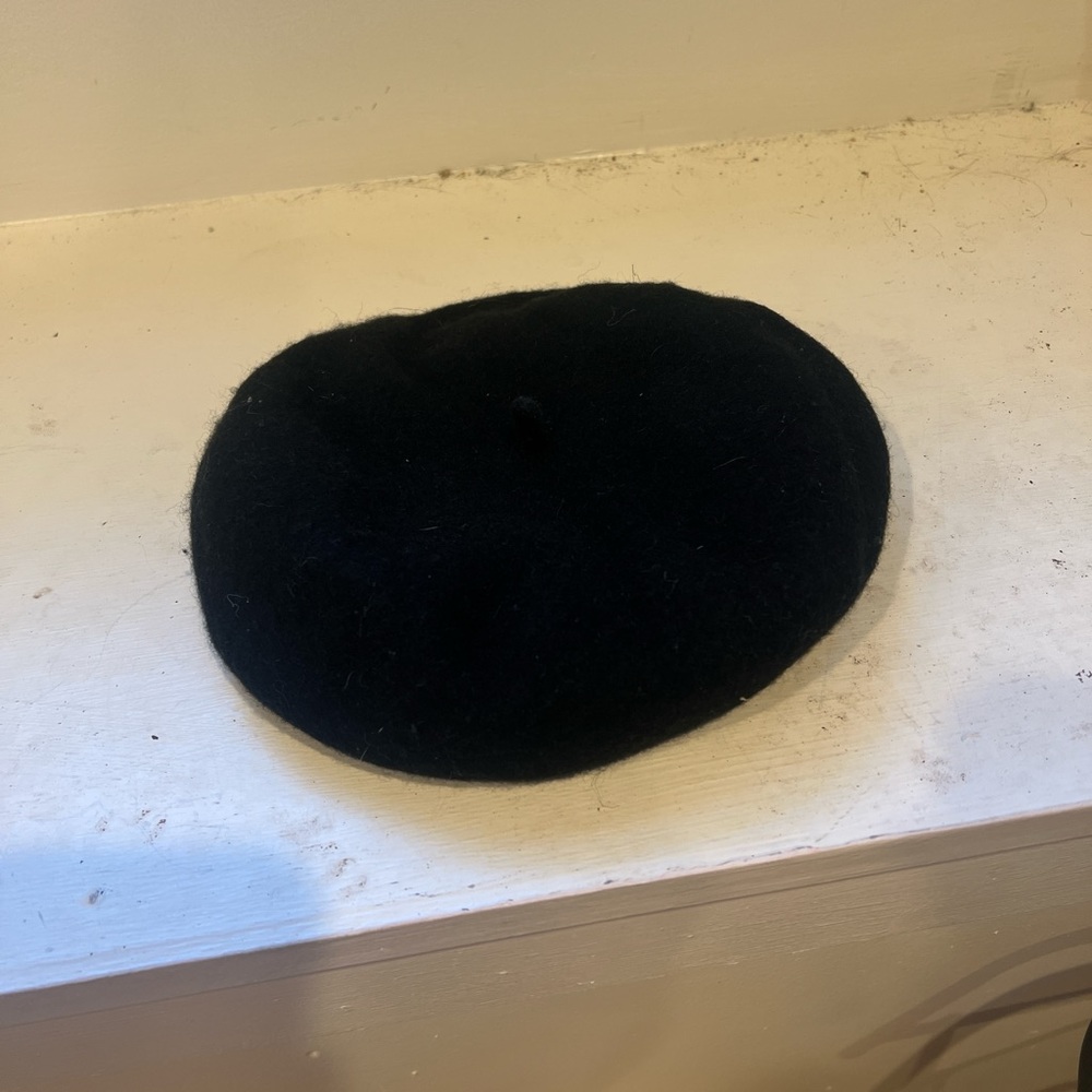 Classic Black Beret
